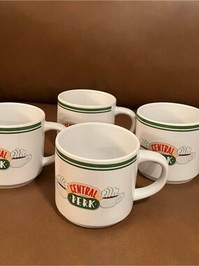 FRIENDS Central Perk White Mug with Green Trim (Set of 4)